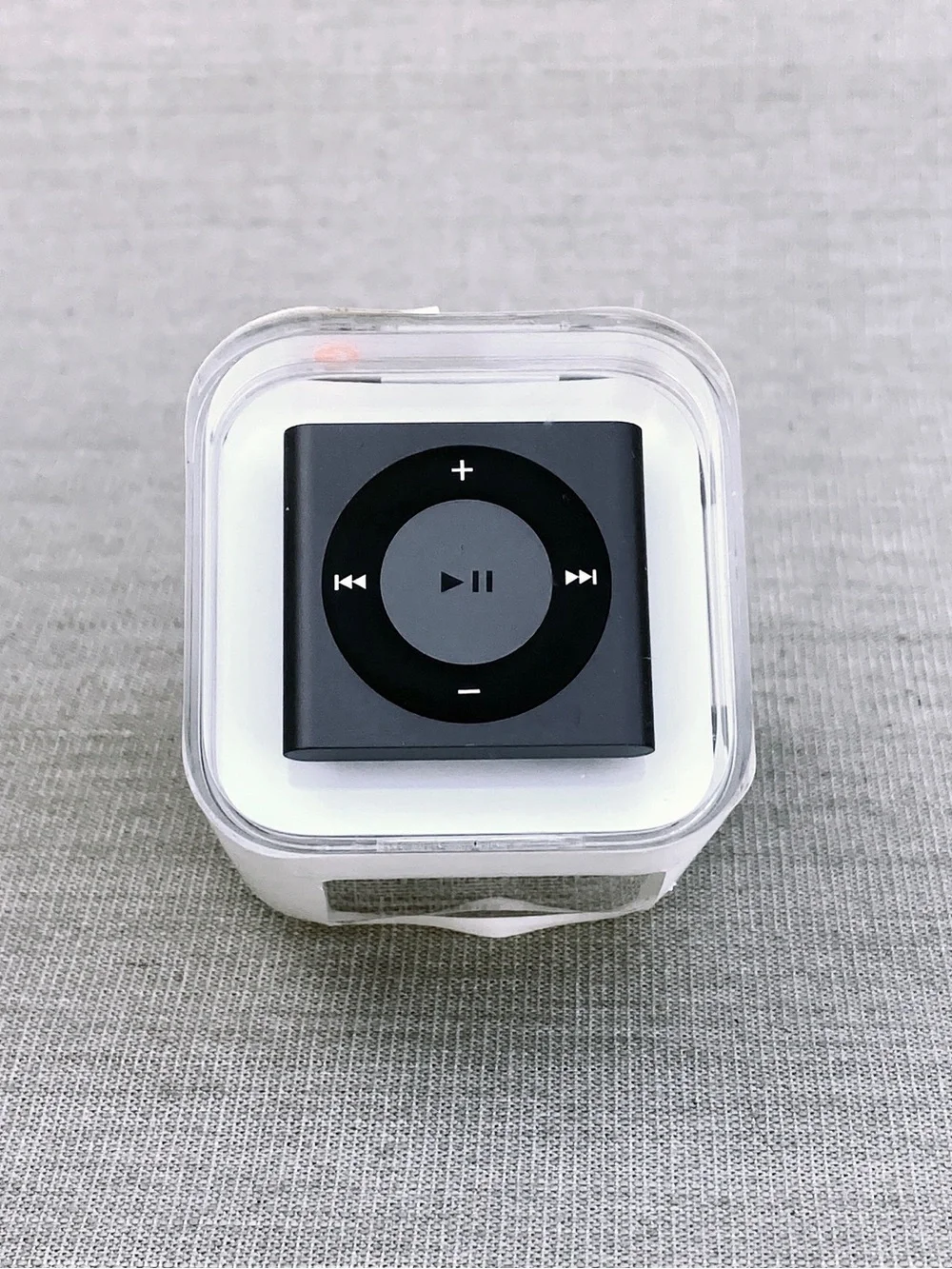 Apple iPod Shuffle 2GB 4th Generation Space Gray